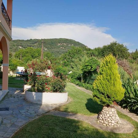 Pool Villa Grigoris Aspiotades 외부 사진