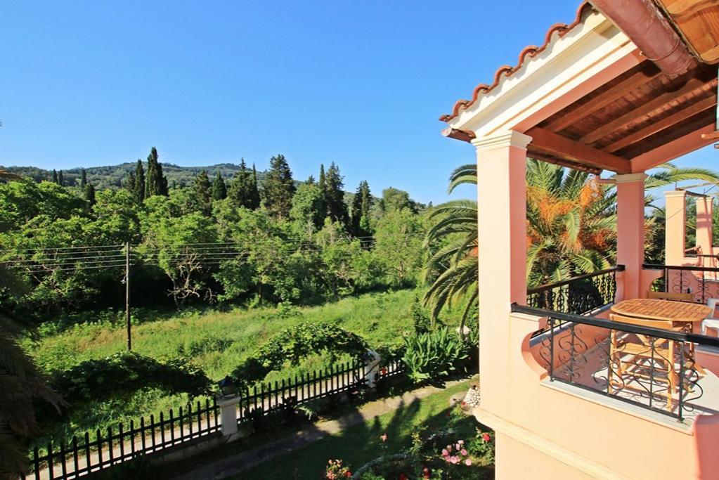 Pool Villa Grigoris Aspiotades 외부 사진