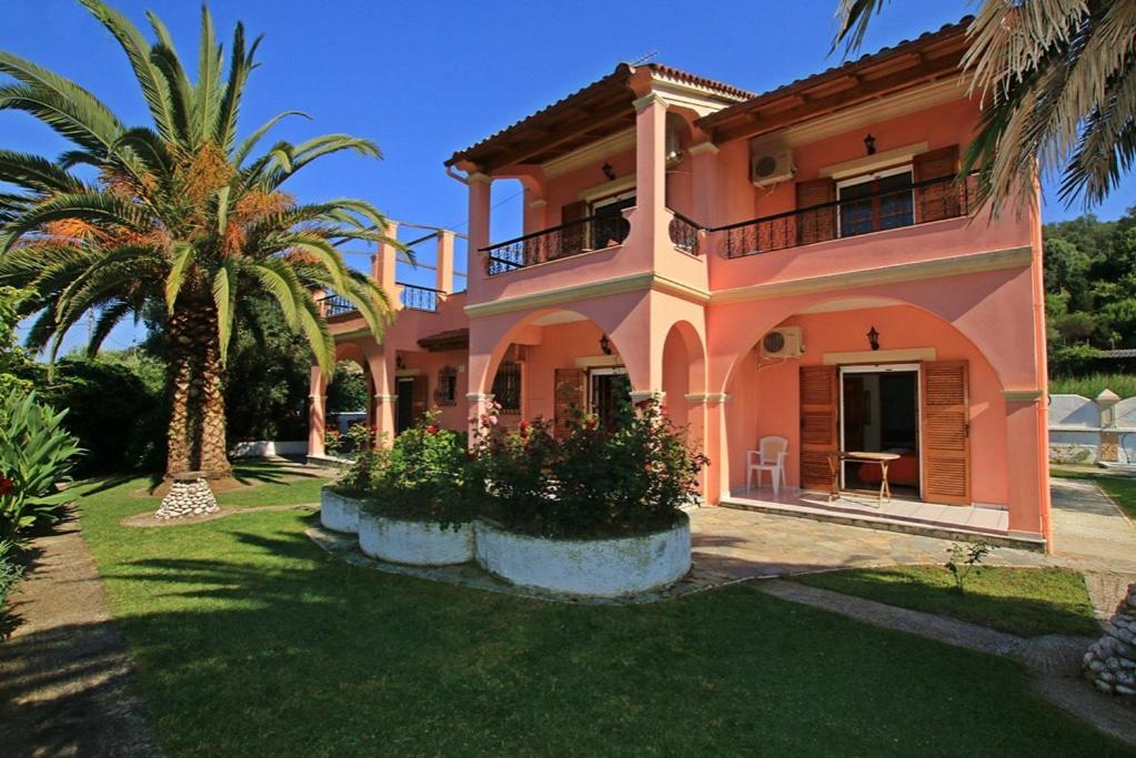 Pool Villa Grigoris Aspiotades 외부 사진
