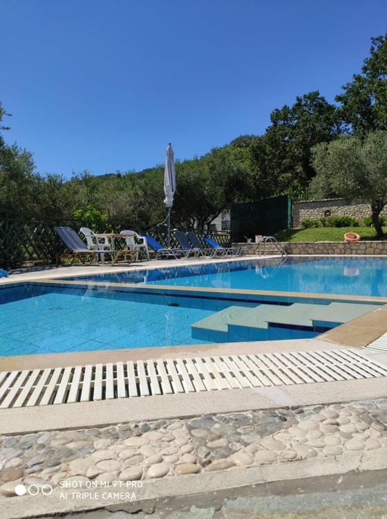 Pool Villa Grigoris Aspiotades 외부 사진