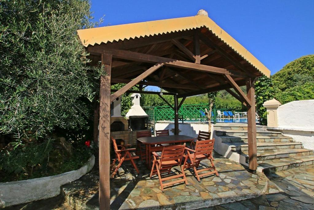 Pool Villa Grigoris Aspiotades 외부 사진