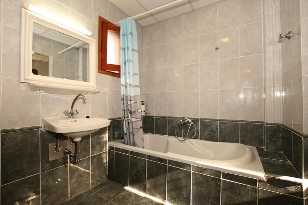 Pool Villa Grigoris Aspiotades 외부 사진