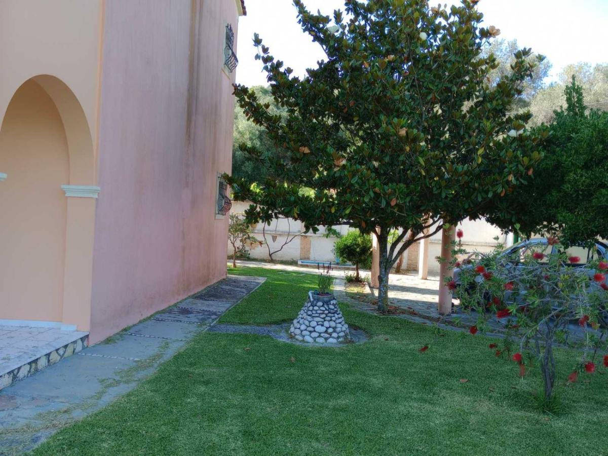 Pool Villa Grigoris Aspiotades 외부 사진